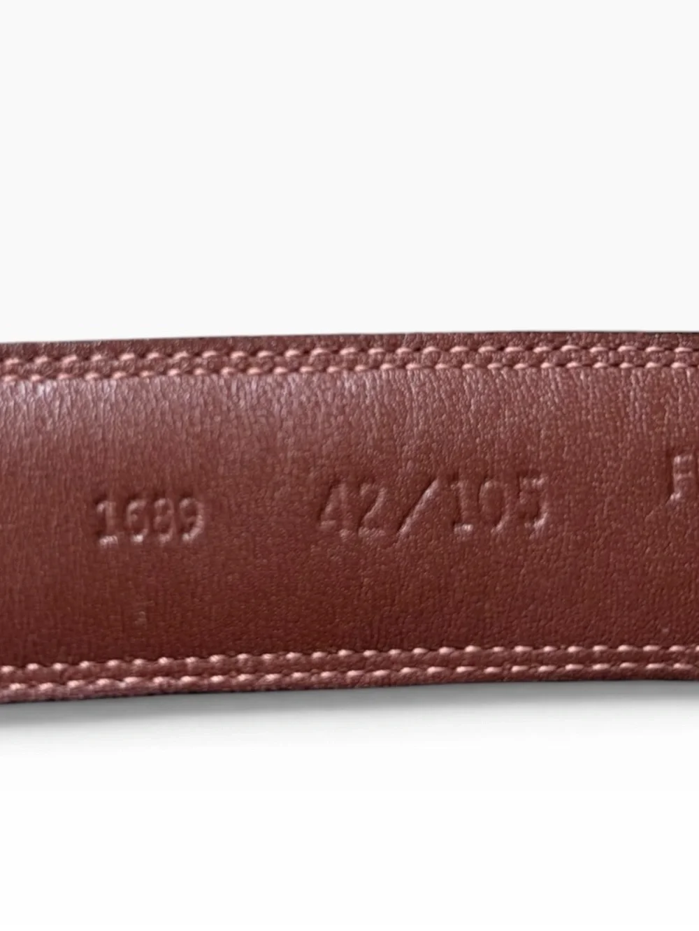 Roundtree & York Mens Leather Belt Size 42 Cognac Brown Solid Brass Buckle 1.25